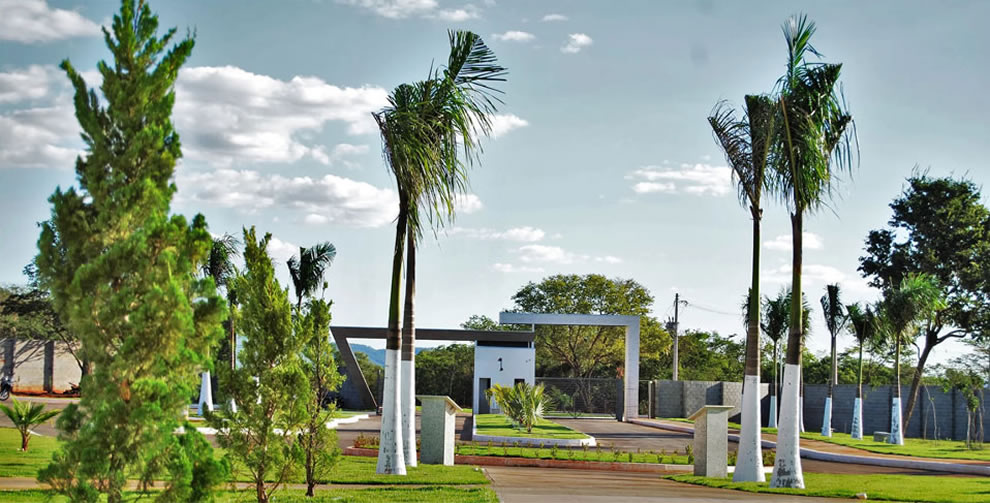 Cemitério em Montes Claros, MG